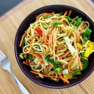 Veg Hakka Noodles Street Style