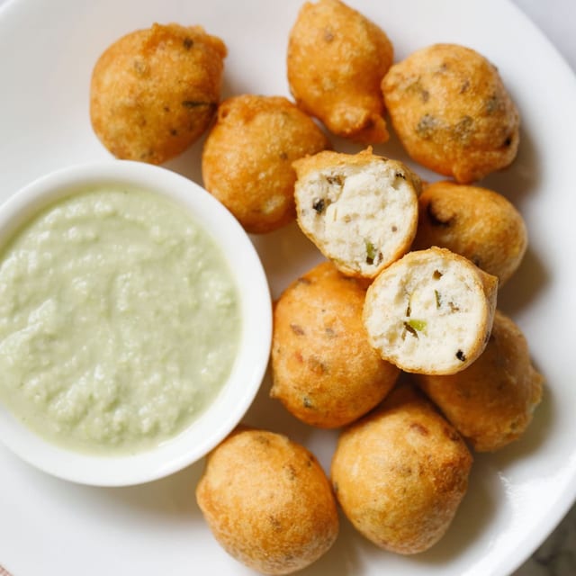 Mysore Bonda (3 Pcs) - Opening Spcl.